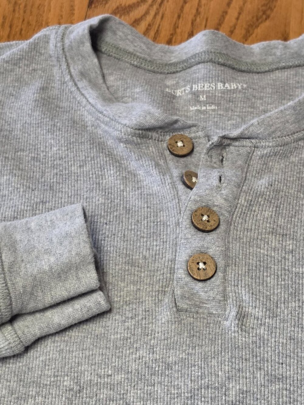 Burts Bees Baby Long Sleeve Henley Gray Cotton Shirt Men Size Medium